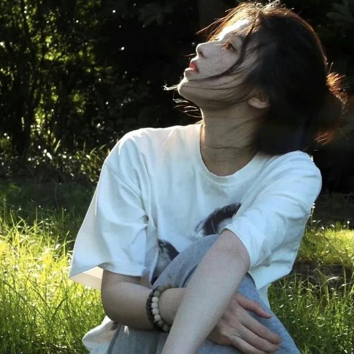 雨中的伊莲娜